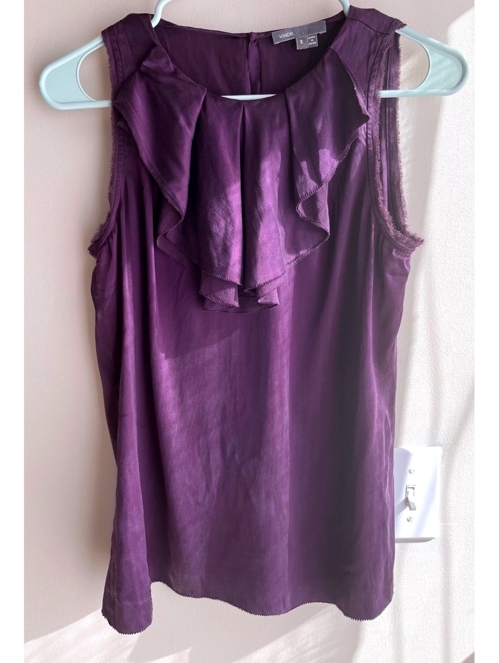 Vince Sleeveless Silk Ruffle Front Blouse – Plum / Purple (Size S)